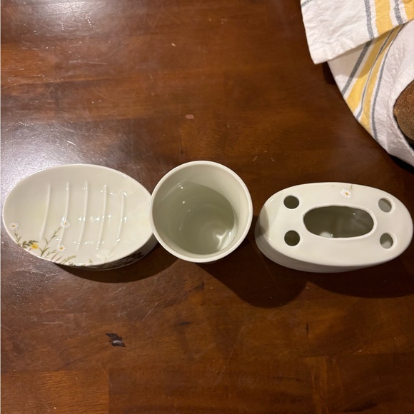 Vintage Otagiri Ferns and Daisies Bathroom Vanity Set 3 Pieces Made in Japan - Picture 5 of 9